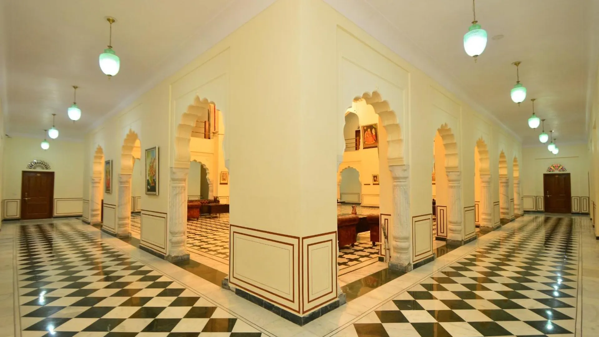 Aaram Baagh Agra Hotel 4*, Agra (Uttar Pradesh)